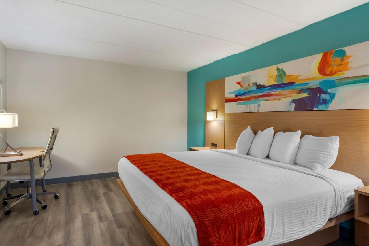 Best Western Plus Executive Hotel Richmond Dumbarton Exteriör bild